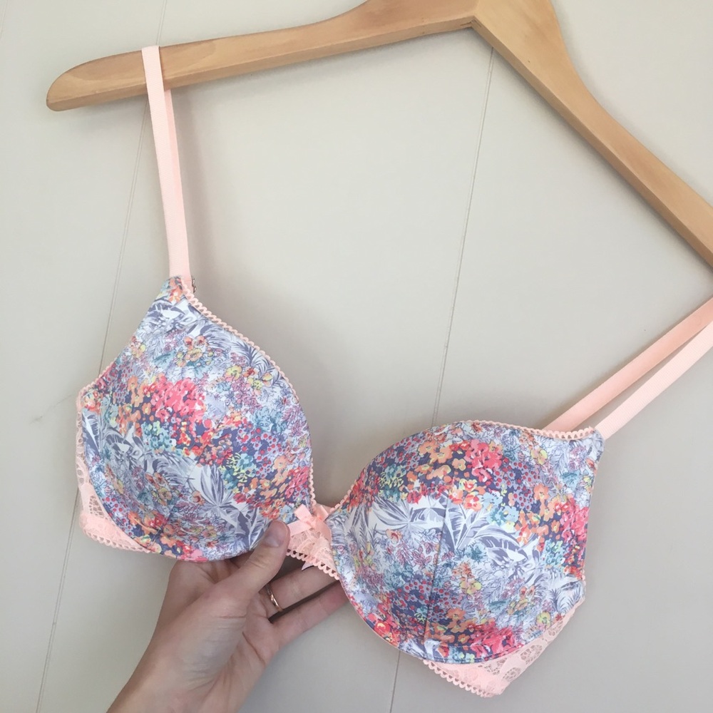 Dream Angels ✨ Victoria’s Secret Push-up Bra | 32C | Floral Angel 💍